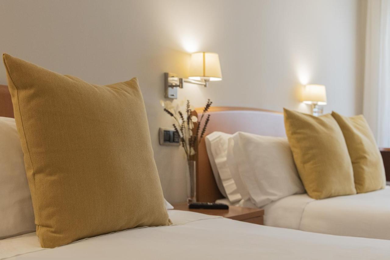 Hostal Alba Lugo Eksteriør billede
